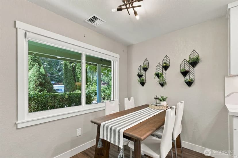 Property photo for 6542 24th Avenue Sw, Seattle photo 8