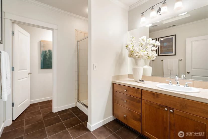 Property photo for 4347 Jill Place S, Seattle photo 19