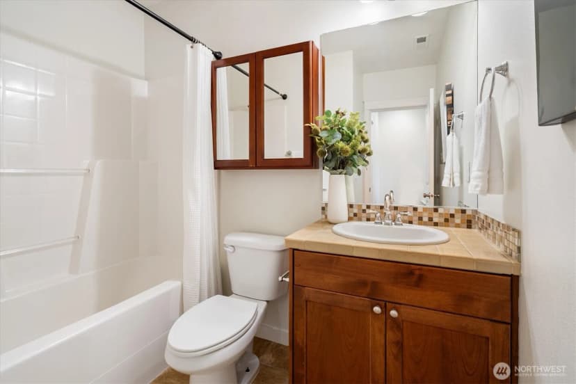 Property photo for 4347 Jill Place S, Seattle photo 21