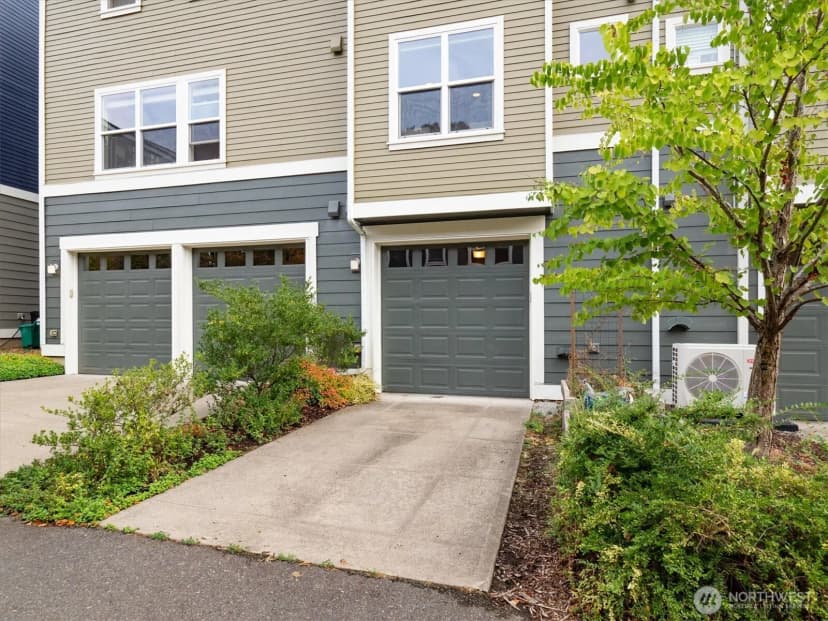 Property photo for 4347 Jill Place S, Seattle photo 28