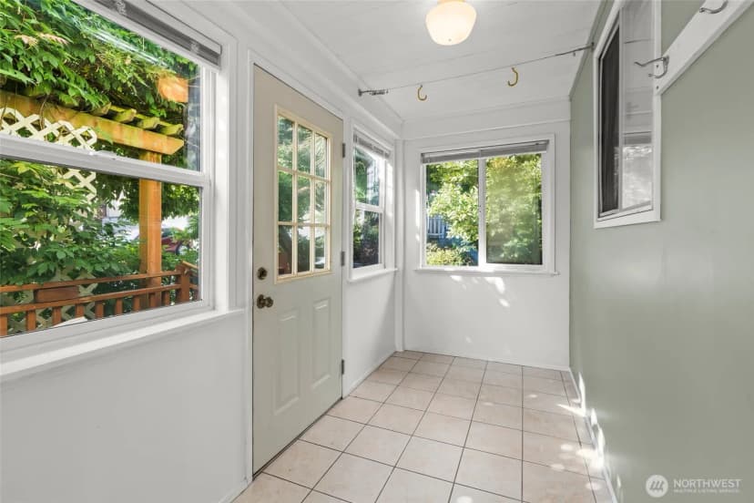 Property photo for 1923 15th Avenue S, Seattle photo 19