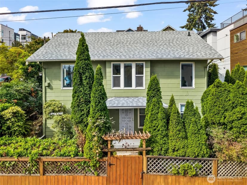 Property photo for 1923 15th Avenue S, Seattle photo 2
