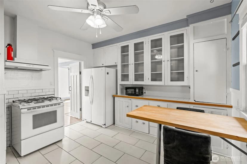 Property photo for 1923 15th Avenue S, Seattle photo 13