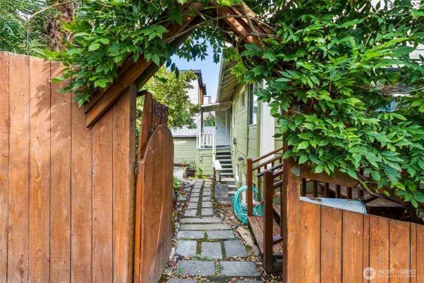 Property photo for 1923 15th Avenue S, Seattle photo 3