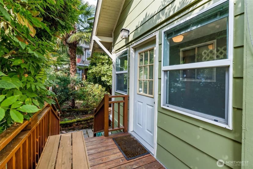 Property photo for 1923 15th Avenue S, Seattle photo 5
