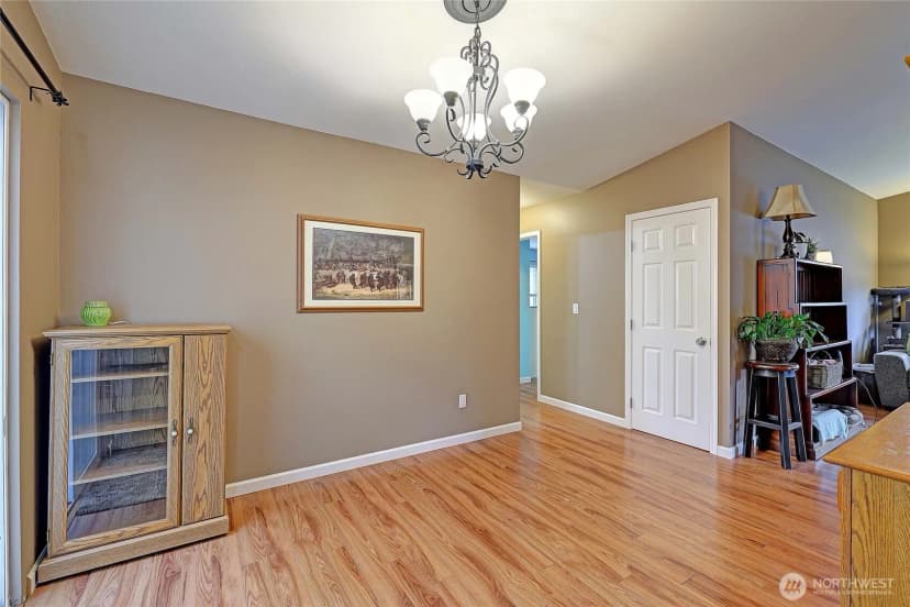 Property photo for 4017 165th Place Ne #b, Arlington photo 7