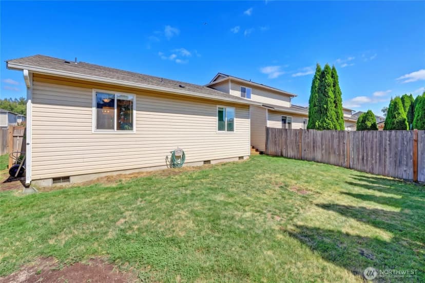 Property photo for 4017 165th Place Ne #b, Arlington photo 22