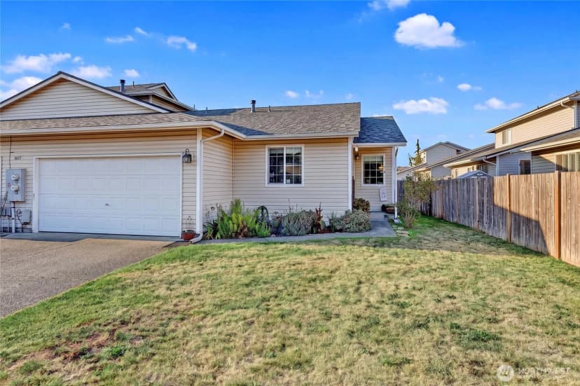 Property photo for 4017 165th Place Ne #b, Arlington photo 2