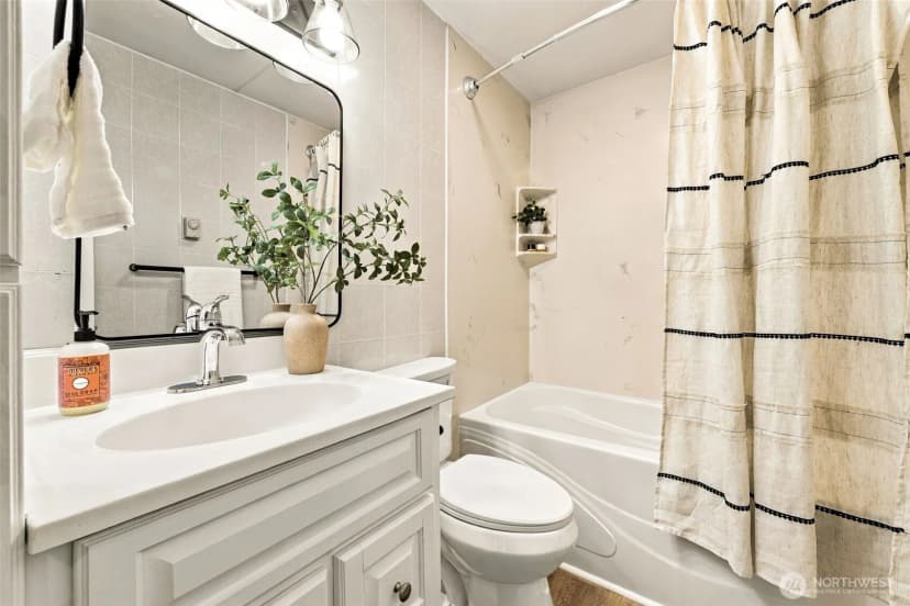 Property photo for 6202 226th Street Sw, Mountlake Terrace photo 11