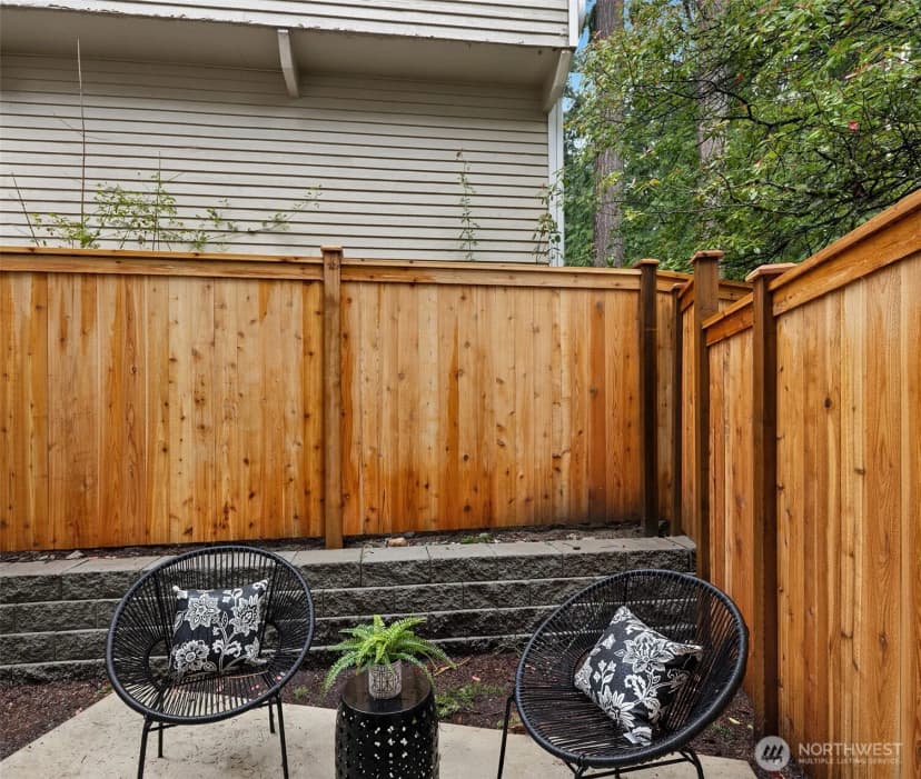 Property photo for 11812 Ne 103rd Place, Kirkland photo 16