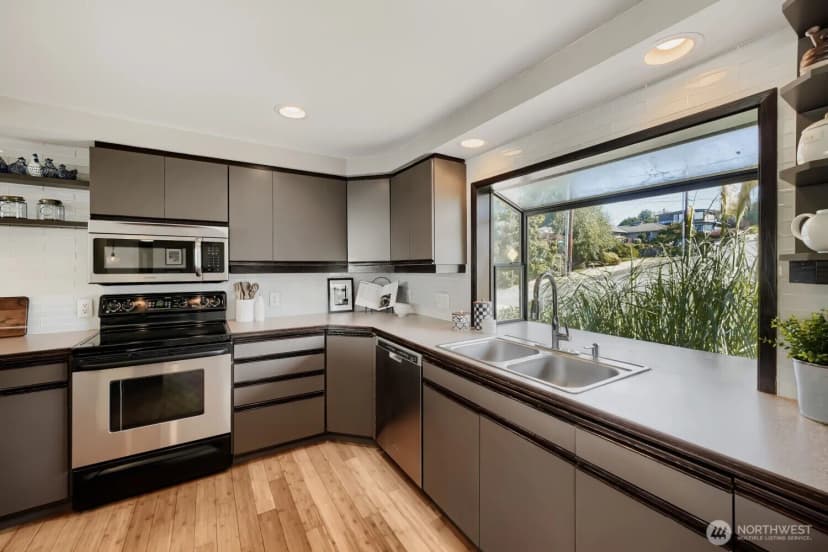 Property photo for 3627 Wells Avenue N, Renton photo 14