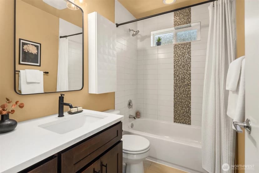 Property photo for 3627 Gilman Avenue W, Seattle photo 19
