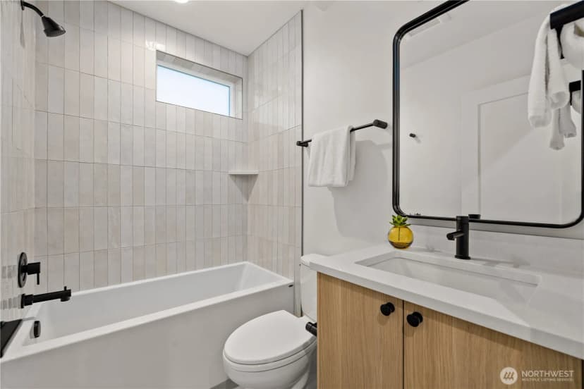 Property photo for 1138 A Nw 57th Street, Seattle photo 22