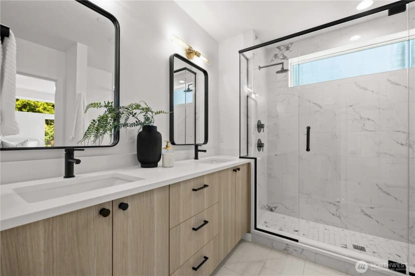 Property photo for 1138 A Nw 57th Street, Seattle photo 15