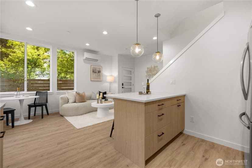 Property photo for 1138 A Nw 57th Street, Seattle photo 10