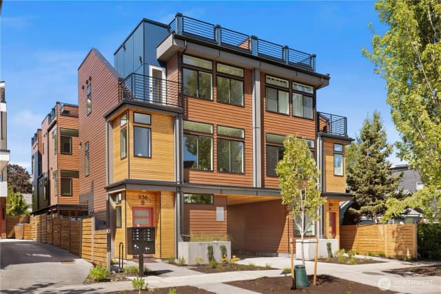 Property photo for 1138 A Nw 57th Street, Seattle photo 2