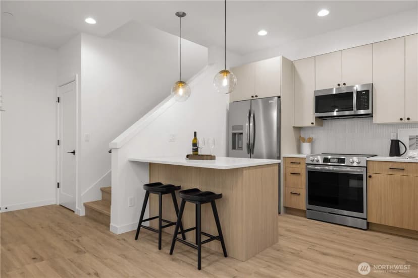 Property photo for 1138 A Nw 57th Street, Seattle photo 6