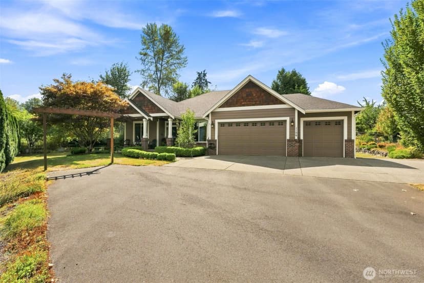 Property photo for 1106 15th Avenue Sw, Puyallup photo 2