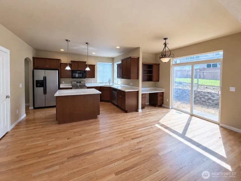 Property photo for 18608 111th Avenue Ct E, Puyallup photo 10