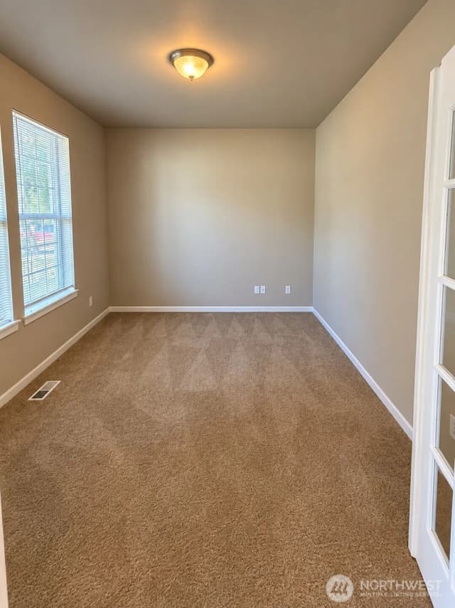 Property photo for 18608 111th Avenue Ct E, Puyallup photo 4