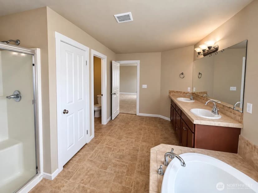 Property photo for 18608 111th Avenue Ct E, Puyallup photo 26