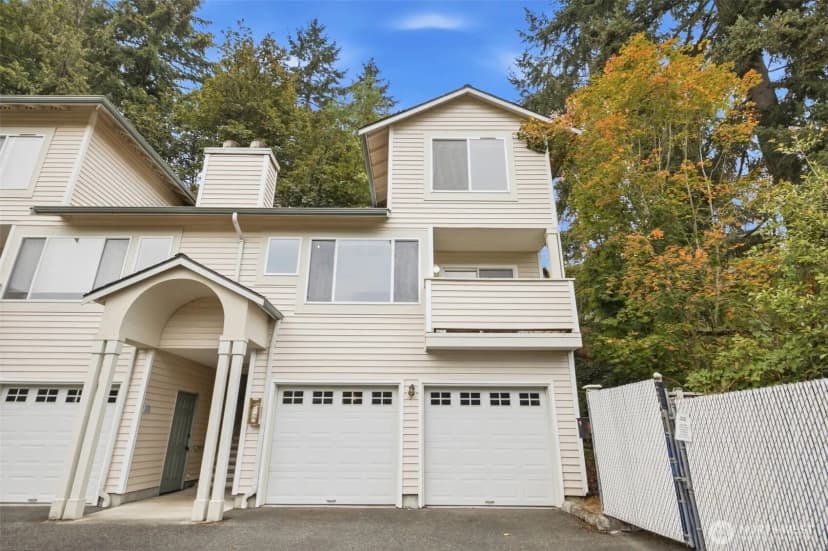 Property photo for 8828 238th Street Sw #d, Edmonds photo 31