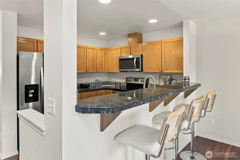 Property photo for 8828 238th Street Sw #d, Edmonds photo 12