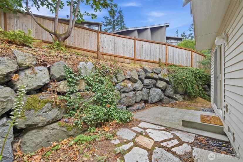 Property photo for 8828 238th Street Sw #d, Edmonds photo 28