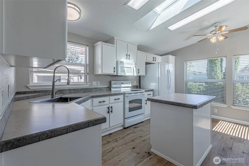 Property photo for 17712 19th Avenue Ct E, Spanaway photo 13