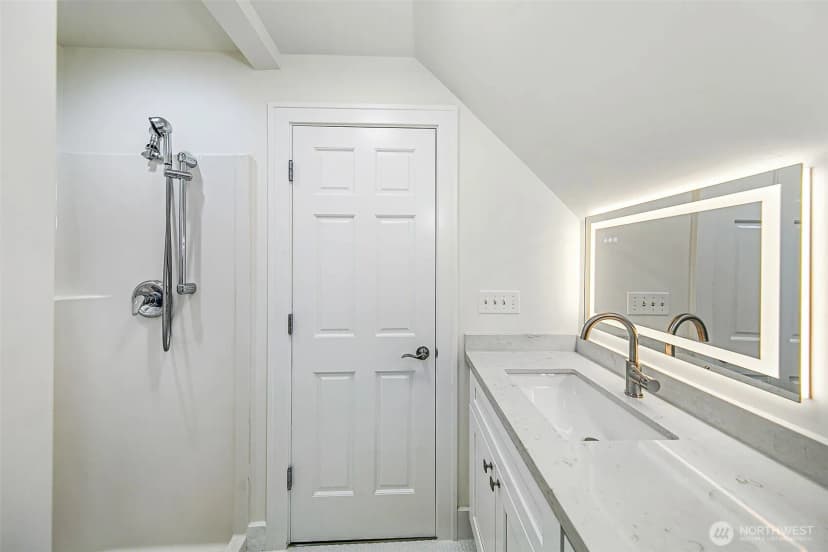 Property photo for 6241 28th Avenue Ne, Seattle photo 21