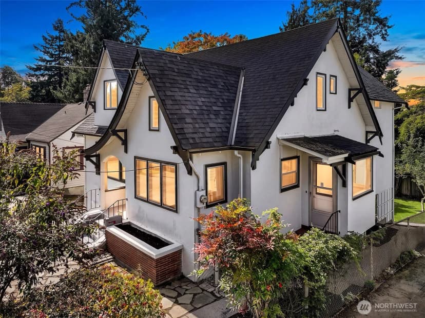 Property photo for 6241 28th Avenue Ne, Seattle