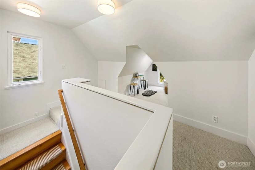 Property photo for 6241 28th Avenue Ne, Seattle photo 17