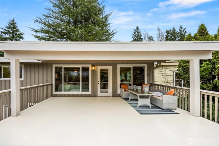 Property photo for 231 105th Avenue Se, Bellevue photo 17