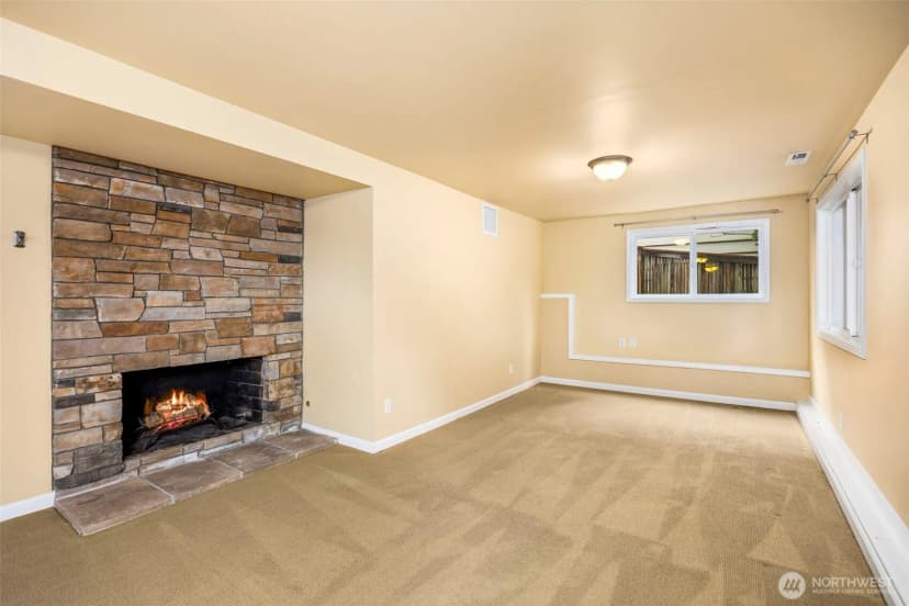 Property photo for 231 105th Avenue Se, Bellevue photo 31