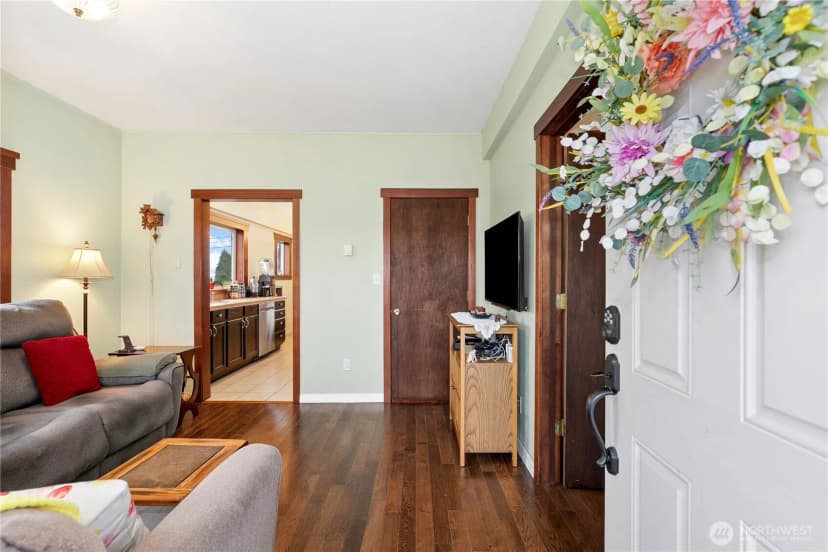 Property photo for 4029 E J Street, Tacoma photo 2