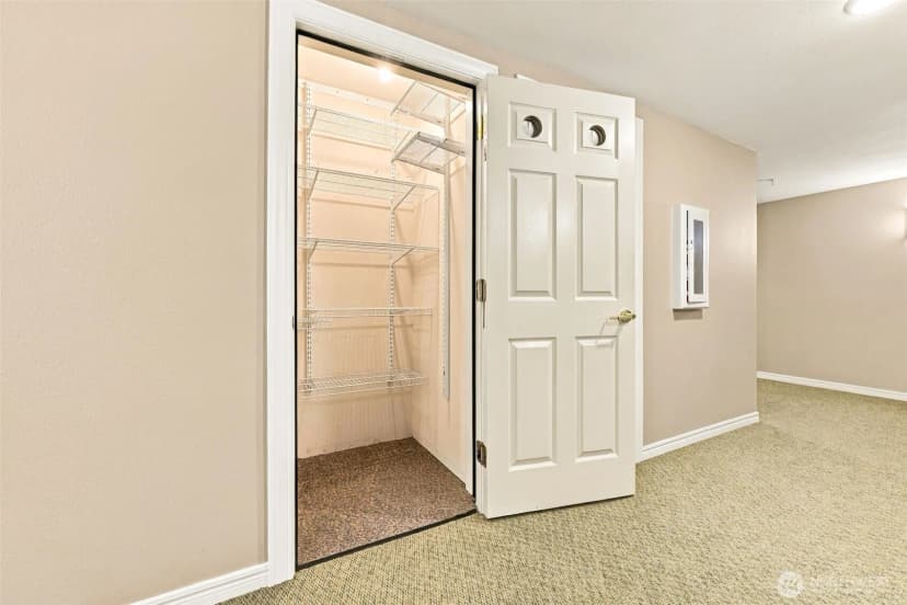 Property photo for 4133 224th Lane Se #101, Issaquah photo 23