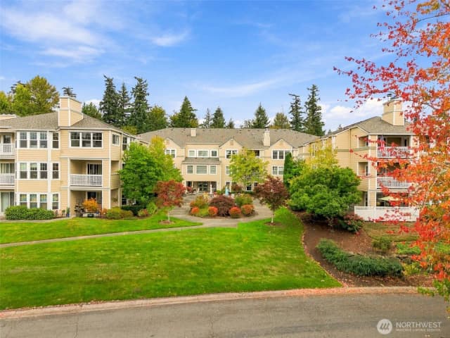 Property photo for 4133 224th Lane Se #101, Issaquah photo 2