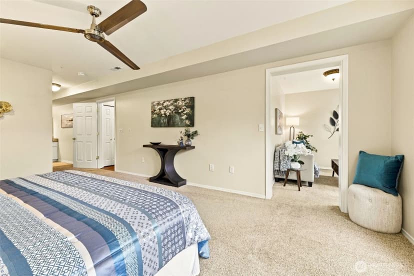 Property photo for 4133 224th Lane Se #101, Issaquah photo 15