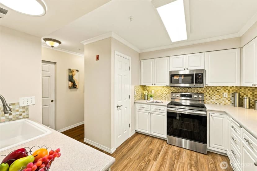 Property photo for 4133 224th Lane Se #101, Issaquah photo 11
