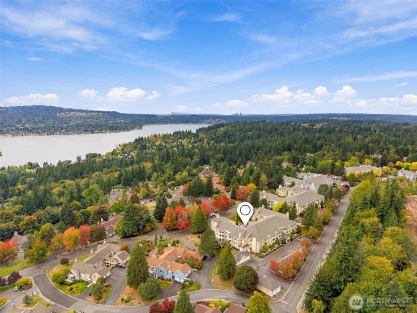 Property photo for 4133 224th Lane Se #101, Issaquah photo 27