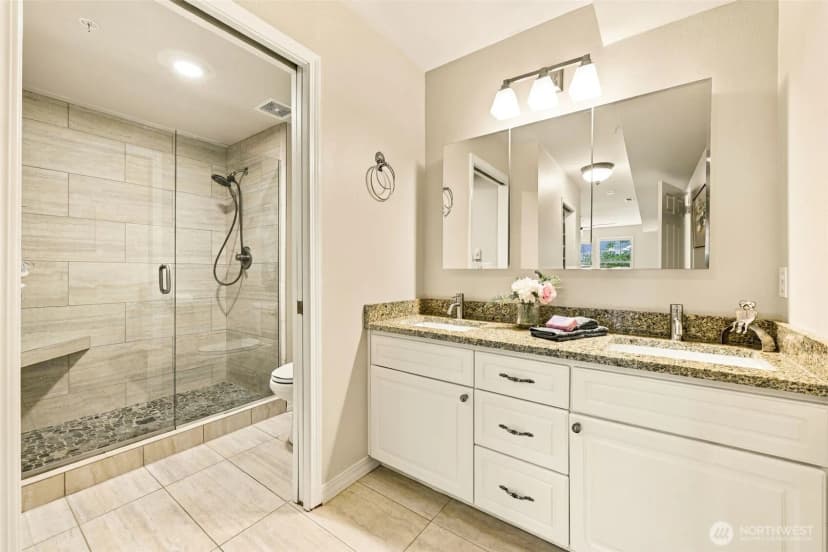 Property photo for 4133 224th Lane Se #101, Issaquah photo 18