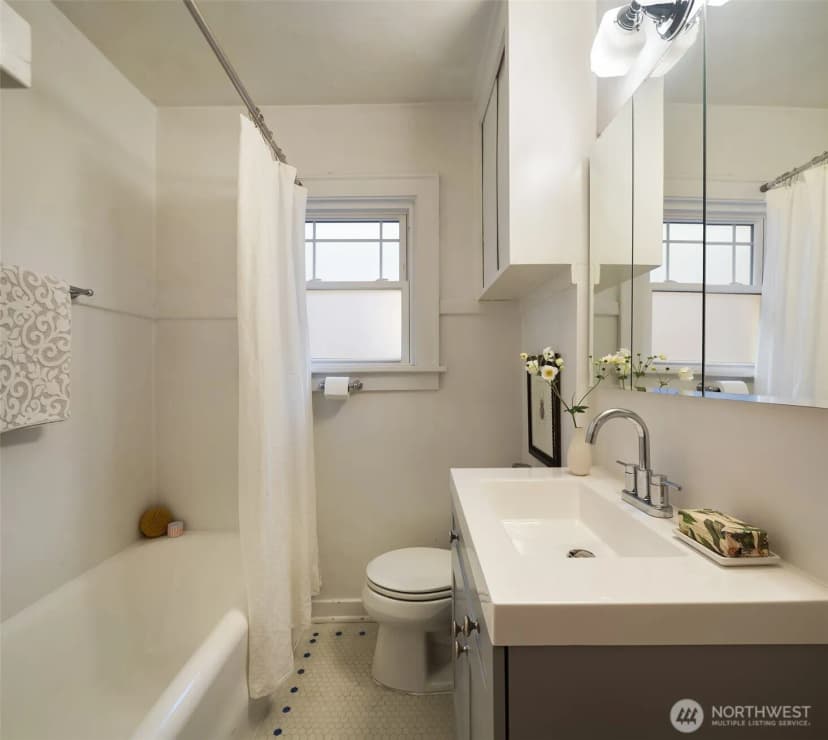 Property photo for 336 N 83rd Street, Seattle photo 17