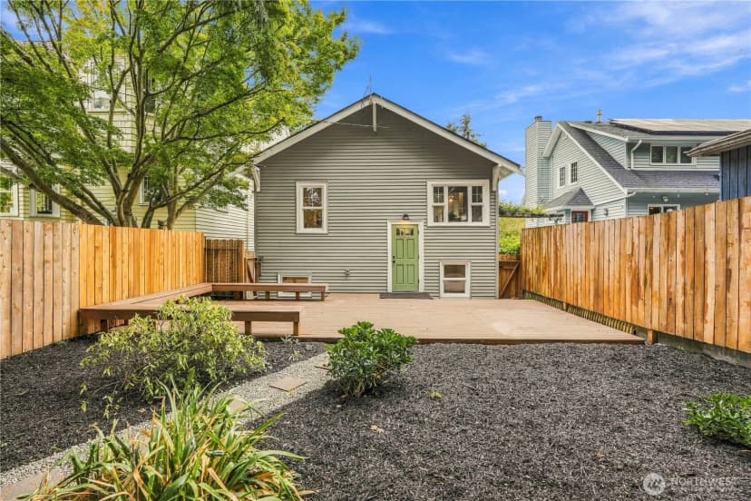 Property photo for 8055 Corliss Avenue N, Seattle photo 23