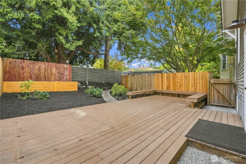 Property photo for 8055 Corliss Avenue N, Seattle photo 26