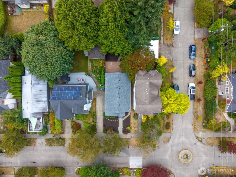 Property photo for 8055 Corliss Avenue N, Seattle photo 30