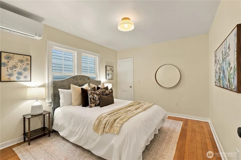 Property photo for 8055 Corliss Avenue N, Seattle photo 14