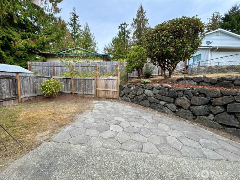 Property photo for 7275 Blackbird Drive Ne, Bremerton photo 36