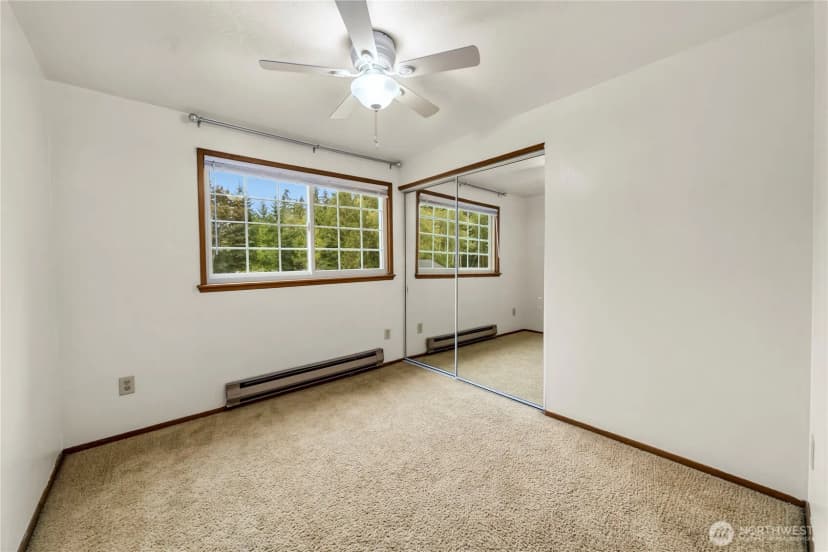 Property photo for 7275 Blackbird Drive Ne, Bremerton photo 32