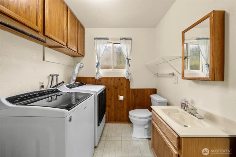 Property photo for 7275 Blackbird Drive Ne, Bremerton photo 21