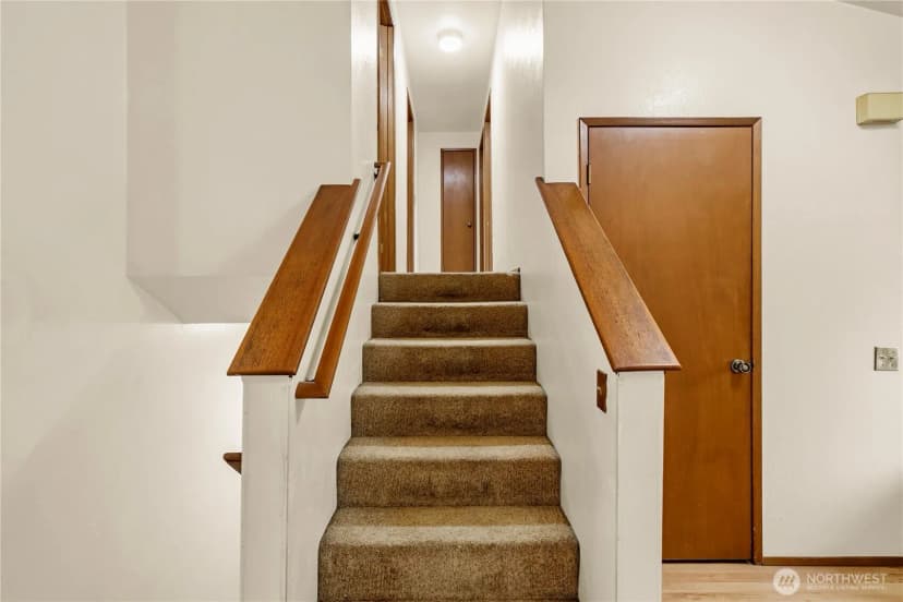Property photo for 7275 Blackbird Drive Ne, Bremerton photo 5